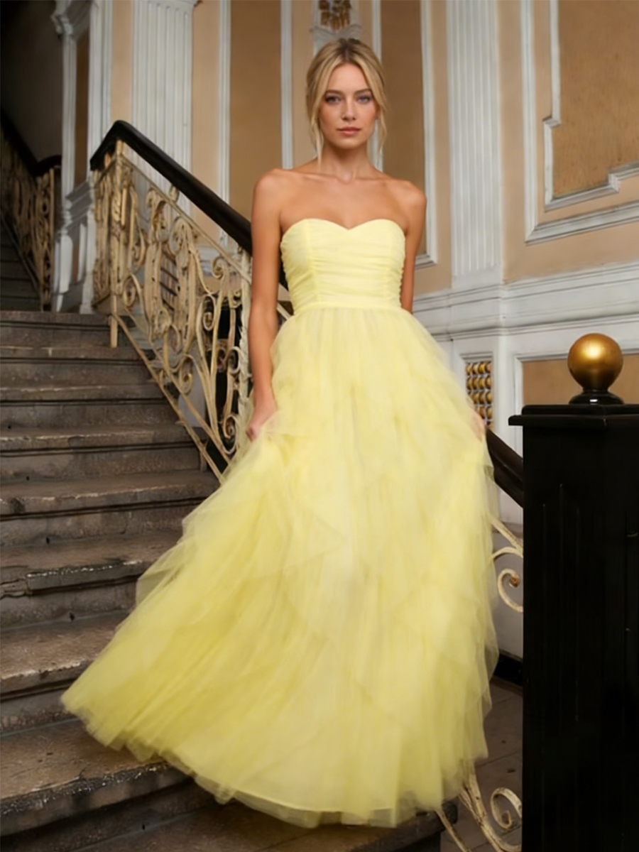 Cute Strapless Sweetheart Neck Ruched Tulle Ball Prom Gown