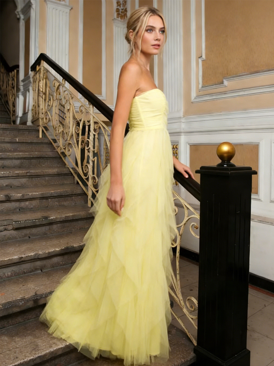 Cute Strapless Sweetheart Neck Ruched Tulle Ball Prom Gown