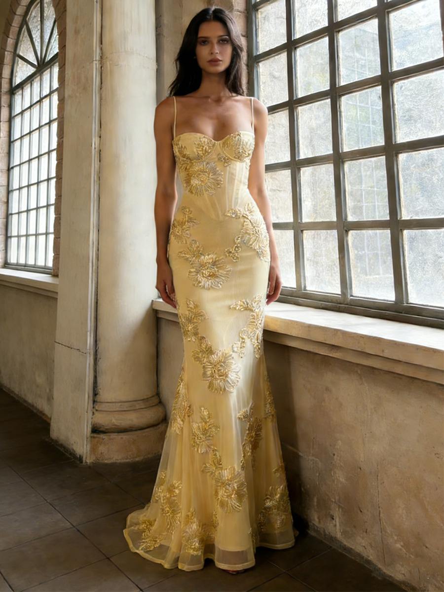 Mermaid Sweetheart Neck Tulle Floor-Length Dress with 3D Gold Floral Appliqué & Spaghetti Straps for Prom & Gala Events