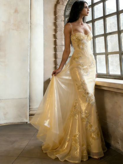 Mermaid Sweetheart Neck Tulle Floor-Length Dress with 3D Gold Floral Appliqué & Spaghetti Straps for Prom & Gala Events