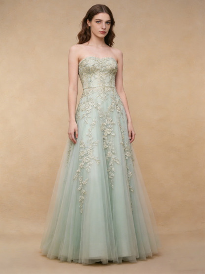 A-Line Strapless Tulle Floor-Length Dress with Floral Lace Appliques for Prom & Gala Events