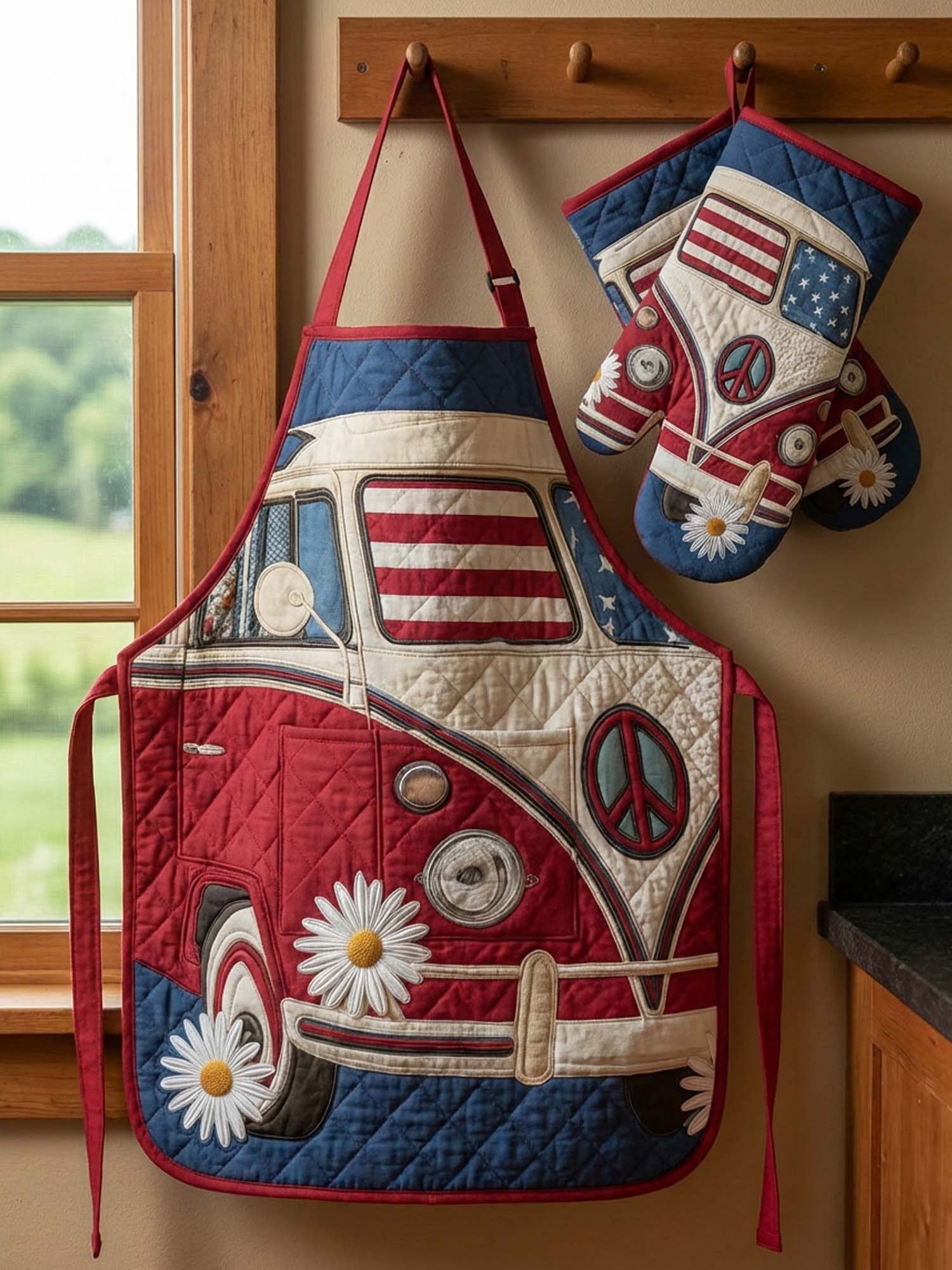 Hippie Van Quilted Apron Set (2-Piece) – Padded Apron + Heat-Resistant Oven Mitts