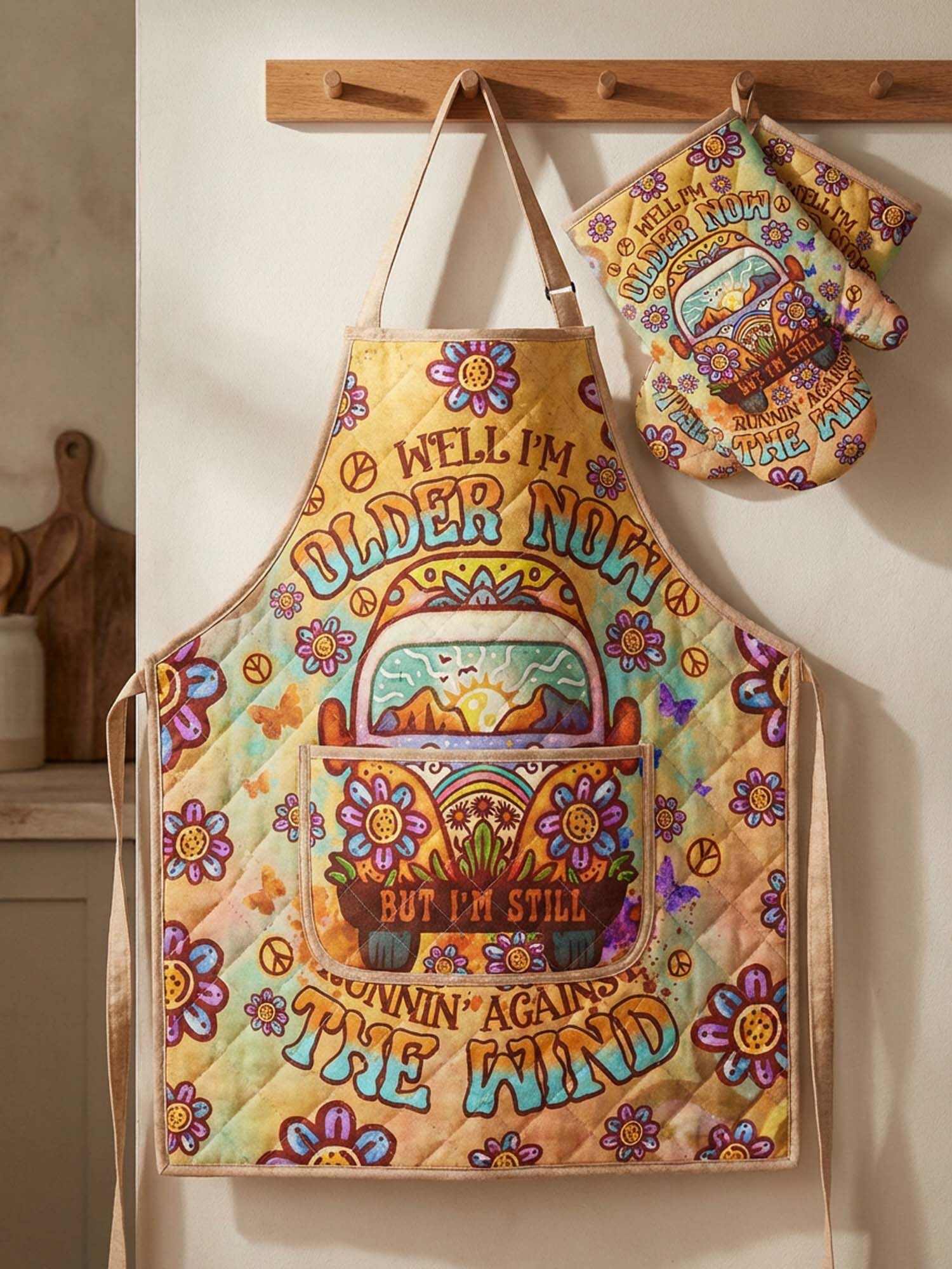 Hippie Van Quilted Apron Set (2-Piece) – Padded Apron + Heat-Resistant Oven Mitts