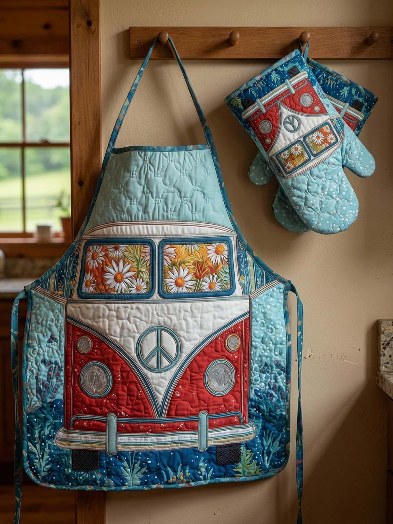 Hippie Van Quilted Apron Set (2-Piece) – Padded Apron + Heat-Resistant Oven Mitts