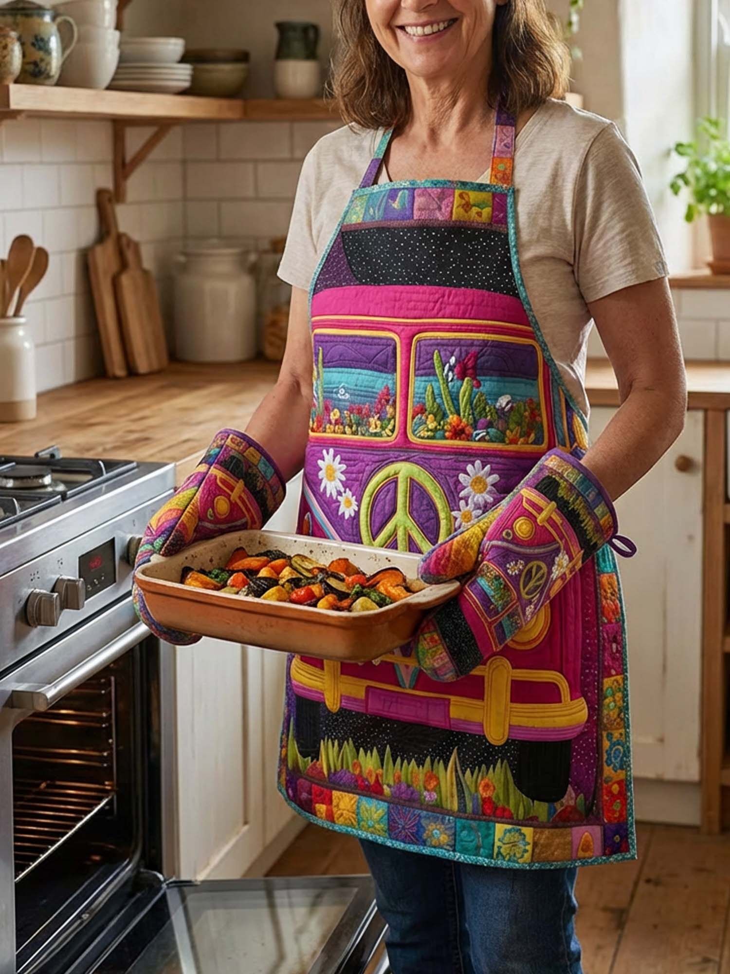 Hippie Van Quilted Apron Set (2-Piece) – Padded Apron + Heat-Resistant Oven Mitts