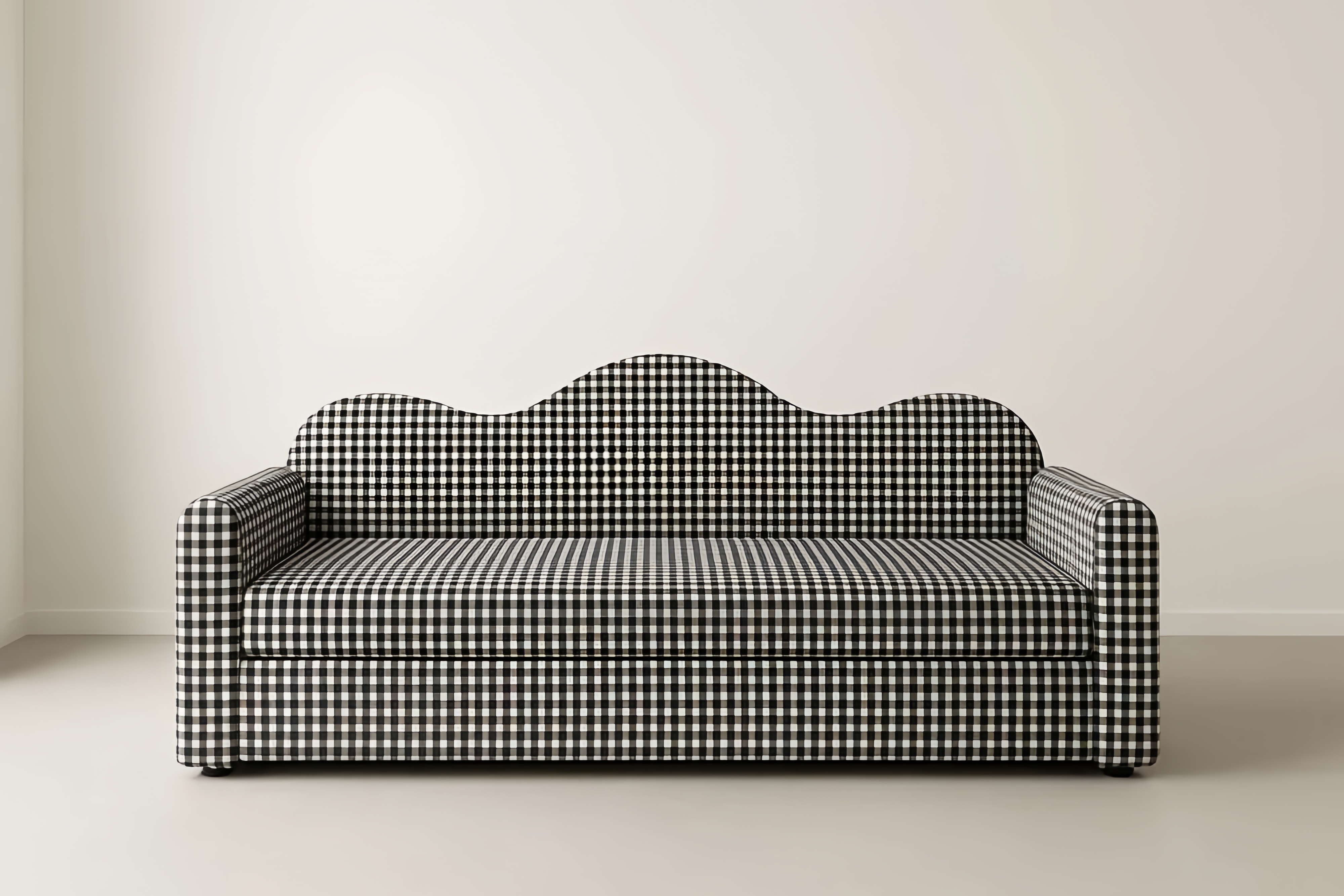 Divano due posti in tessuto a quadri bianco e nero con schienale ondulato