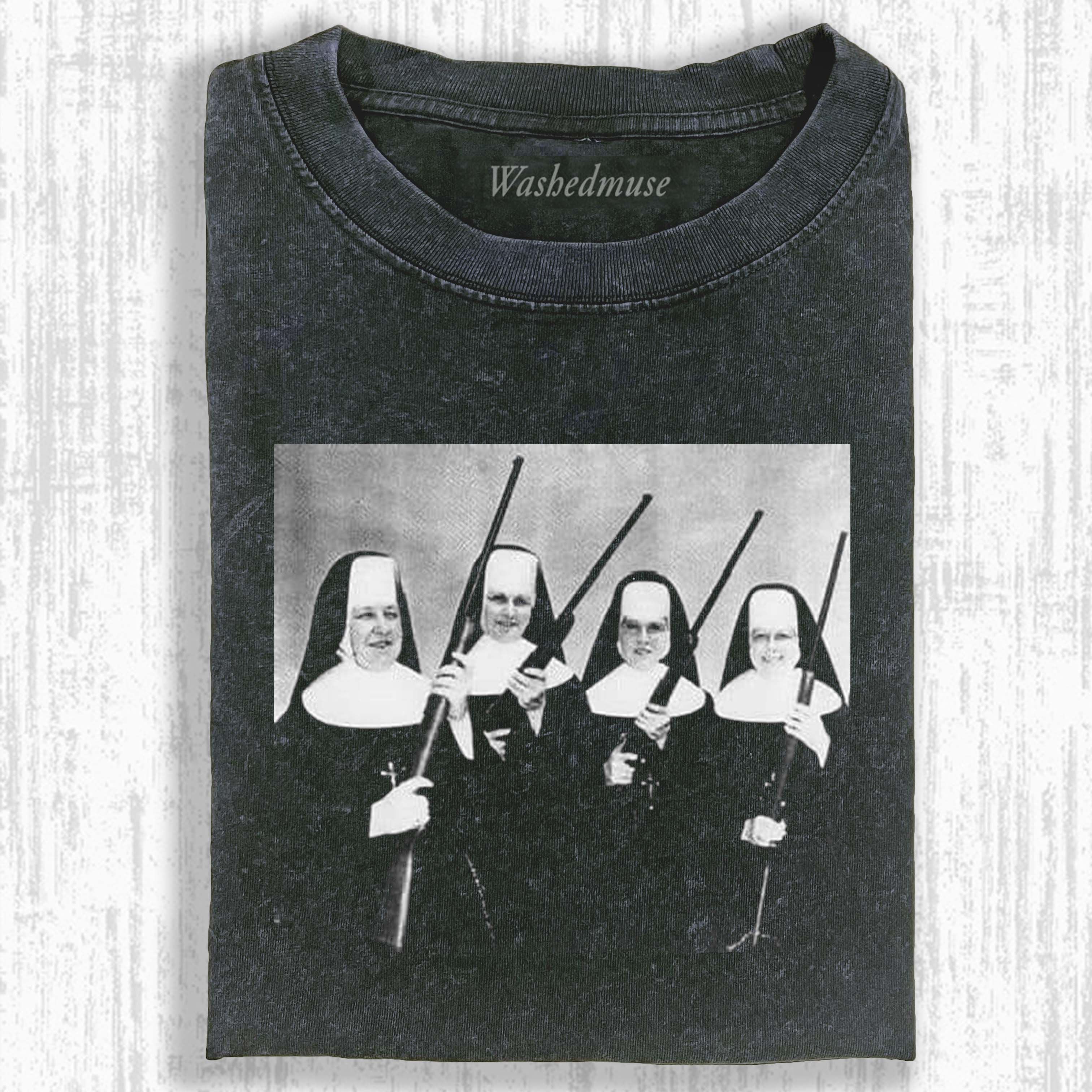 NUNS T-SHIRT