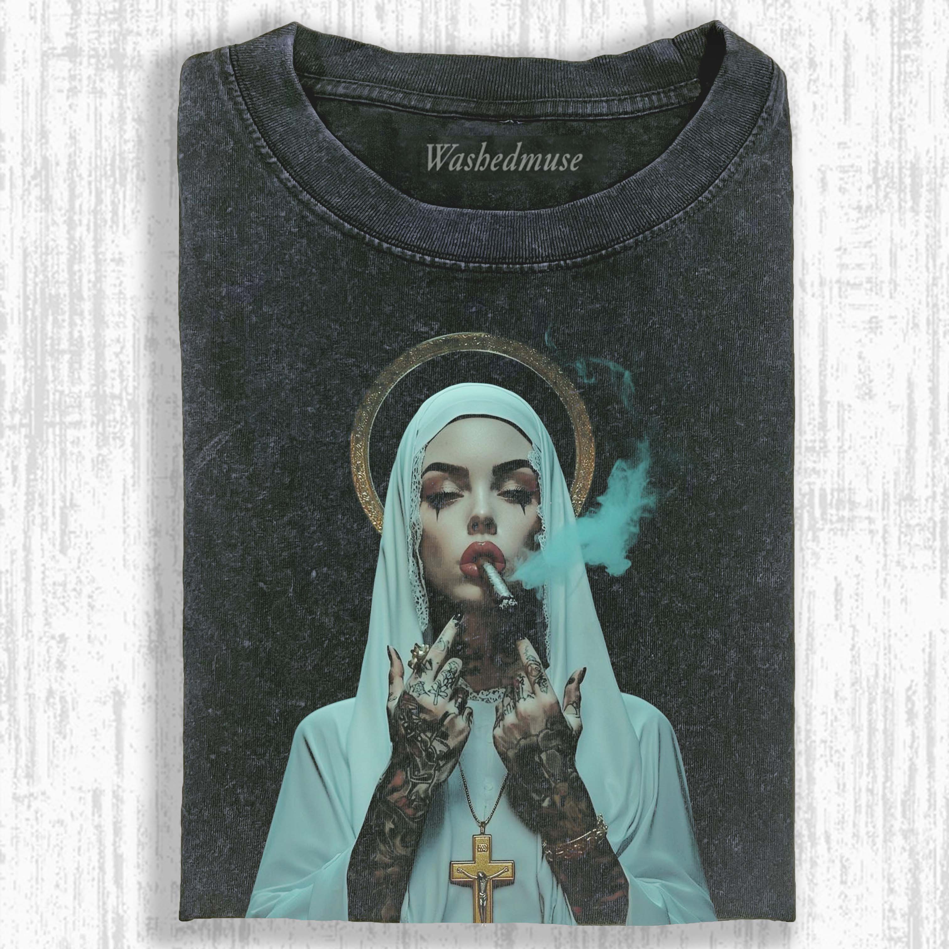 NUNS T-SHIRT