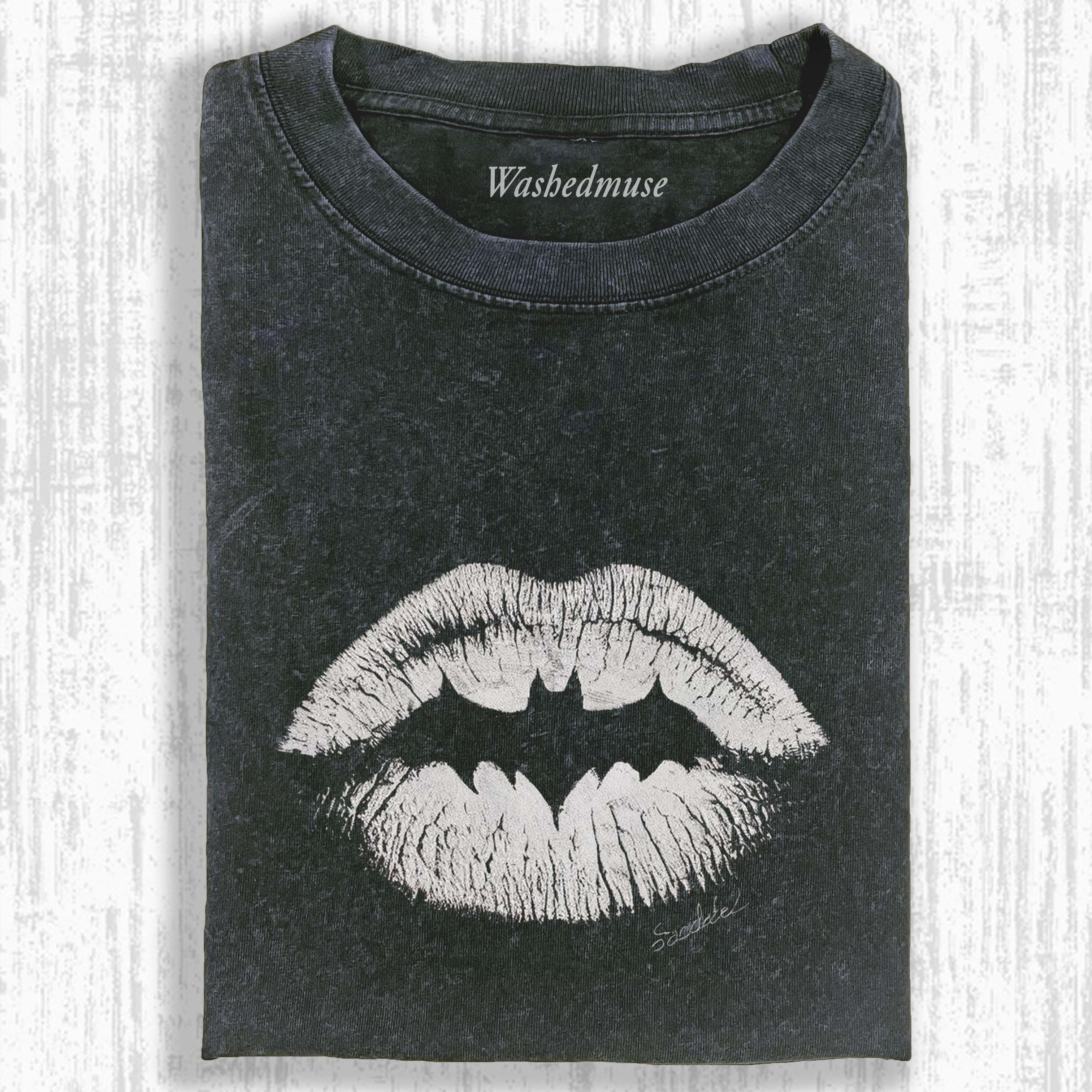 BATS T-SHIRT