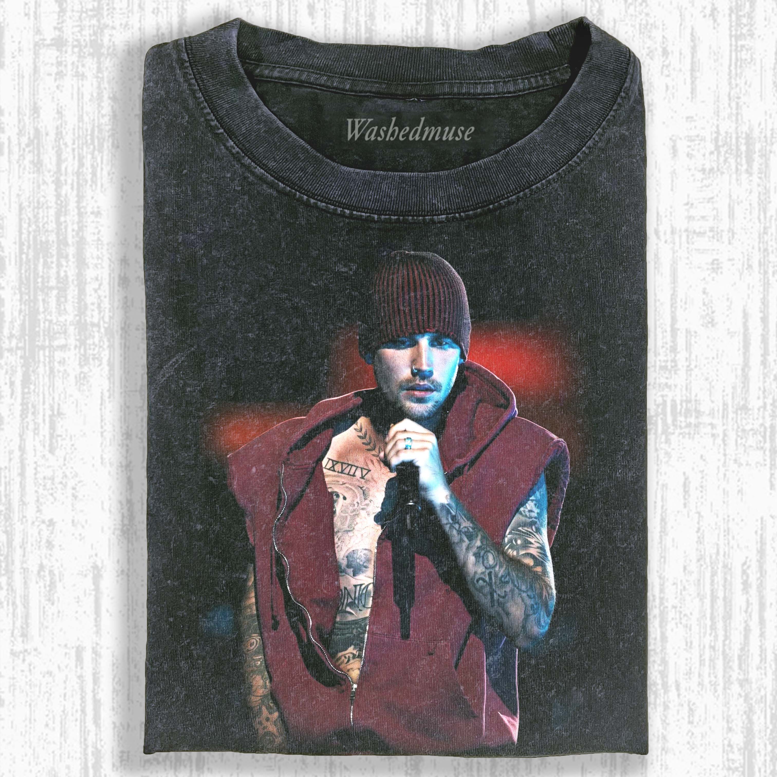RED VEST LIVE FRAME T-SHIRT