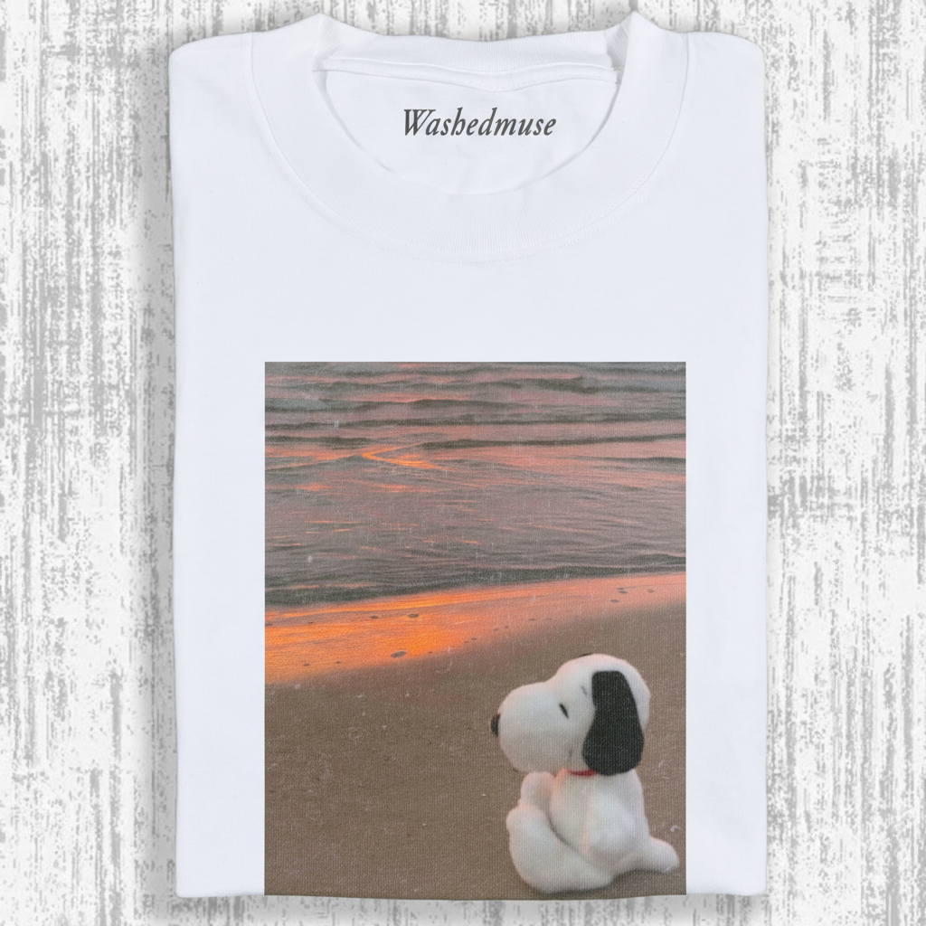 SOBI LAST LIGHT ON THE BEACH  T-SHIRT