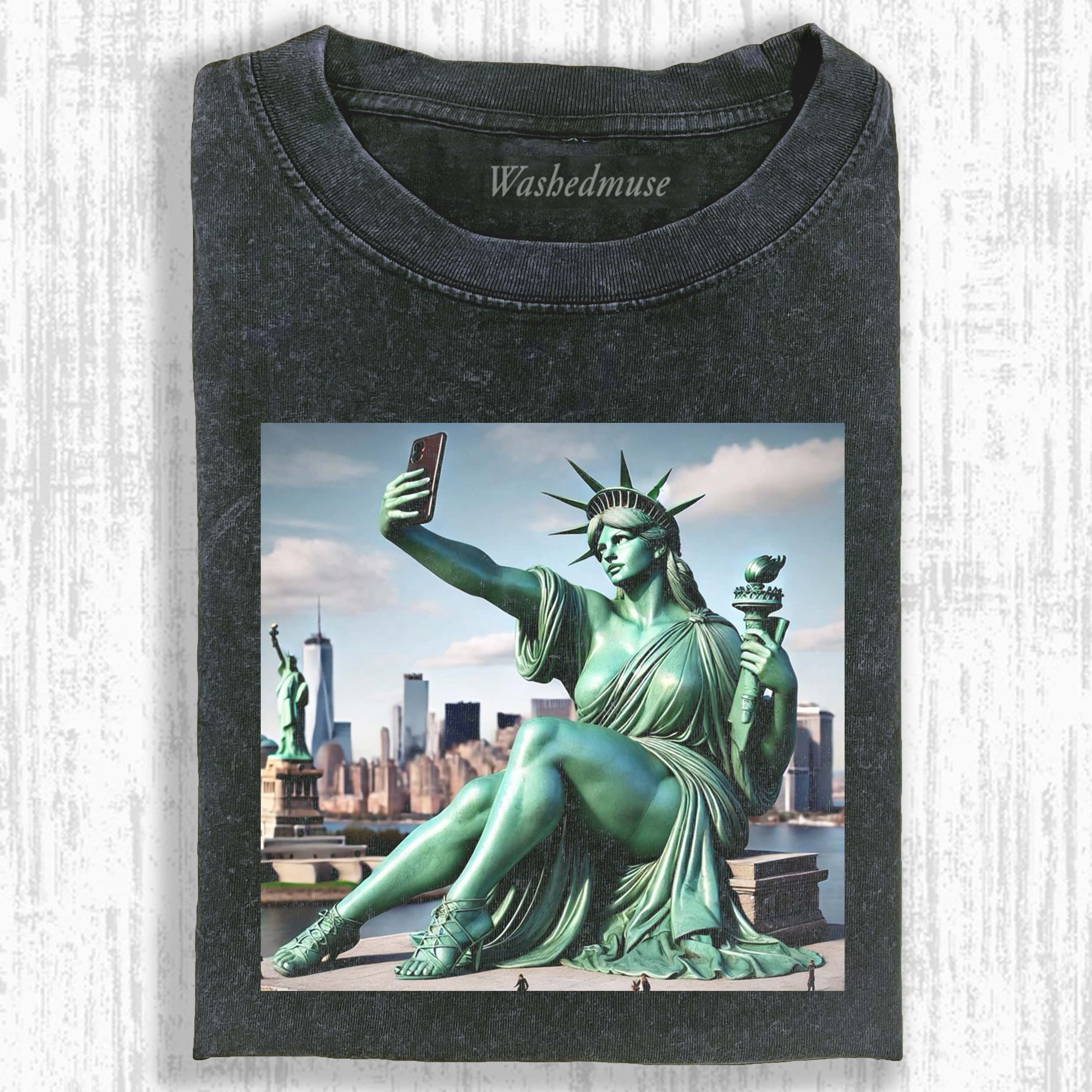 STATUE OF LIBERTY T-SHIRT