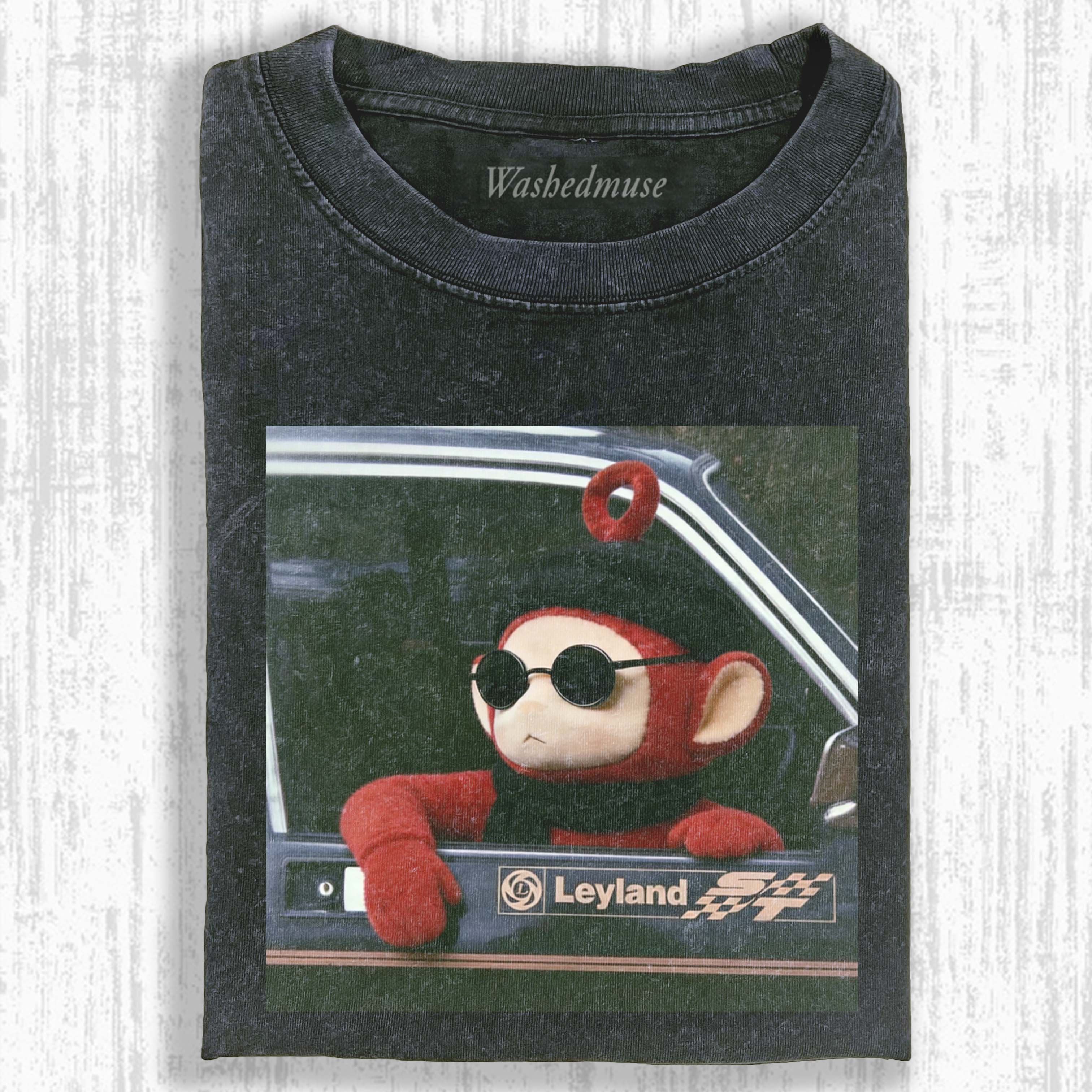 WINDOW SEAT CHILL T-SHIRT