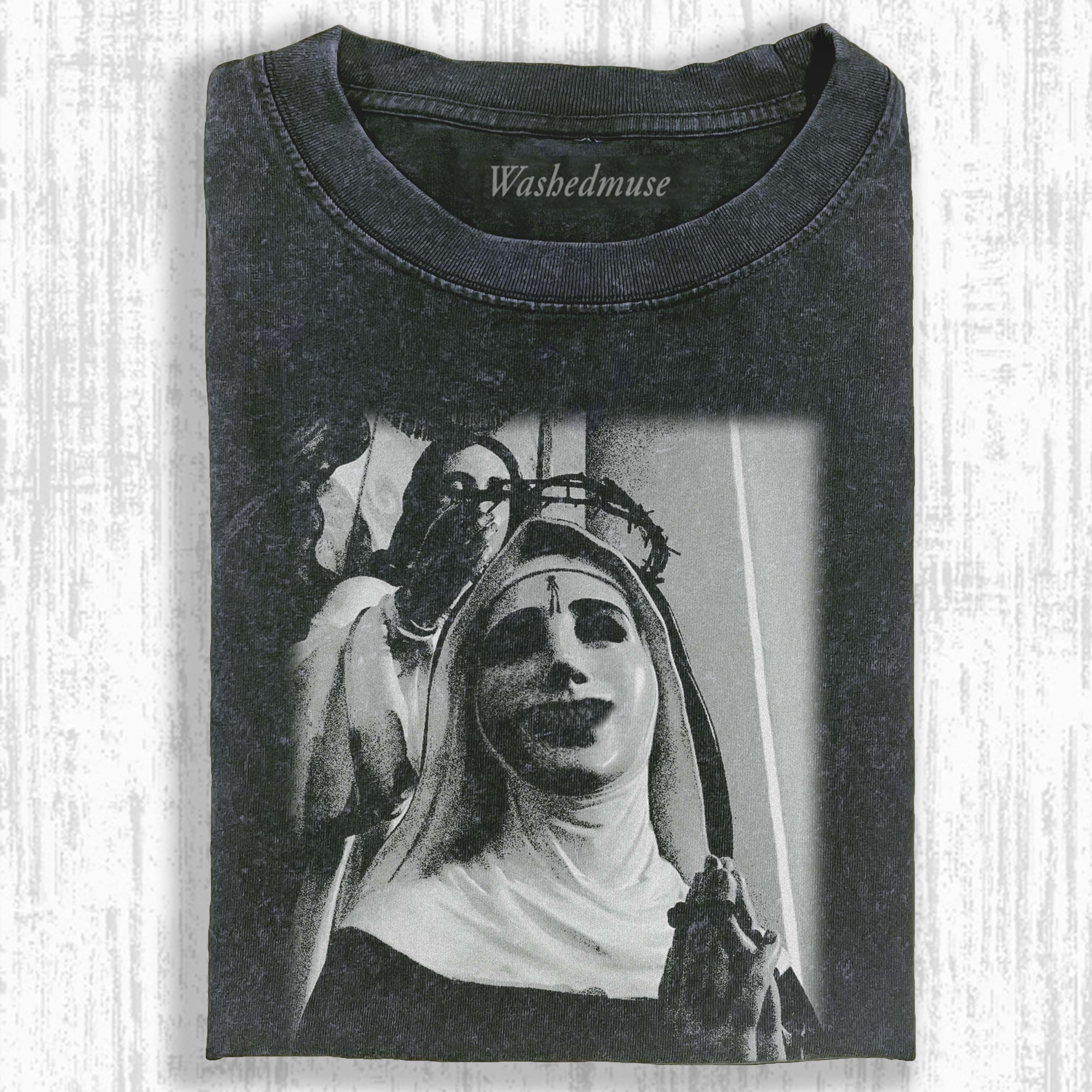 NUNS T-SHIRT