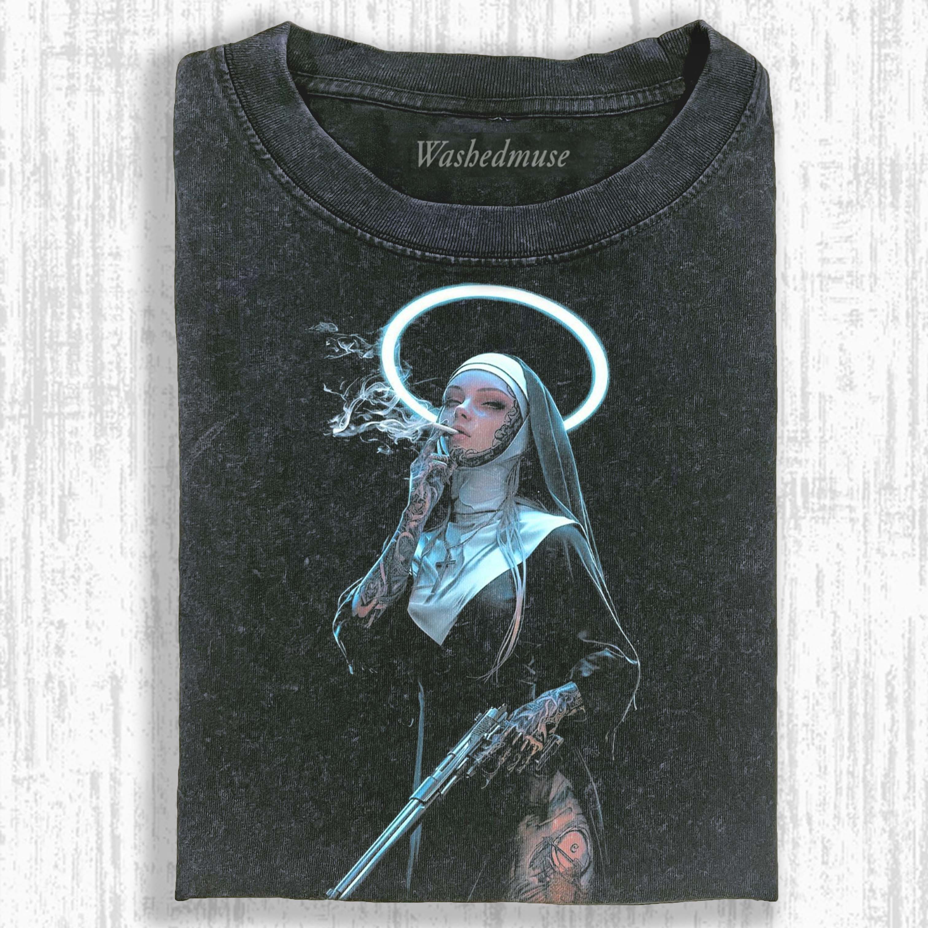 NUNS T-SHIRT