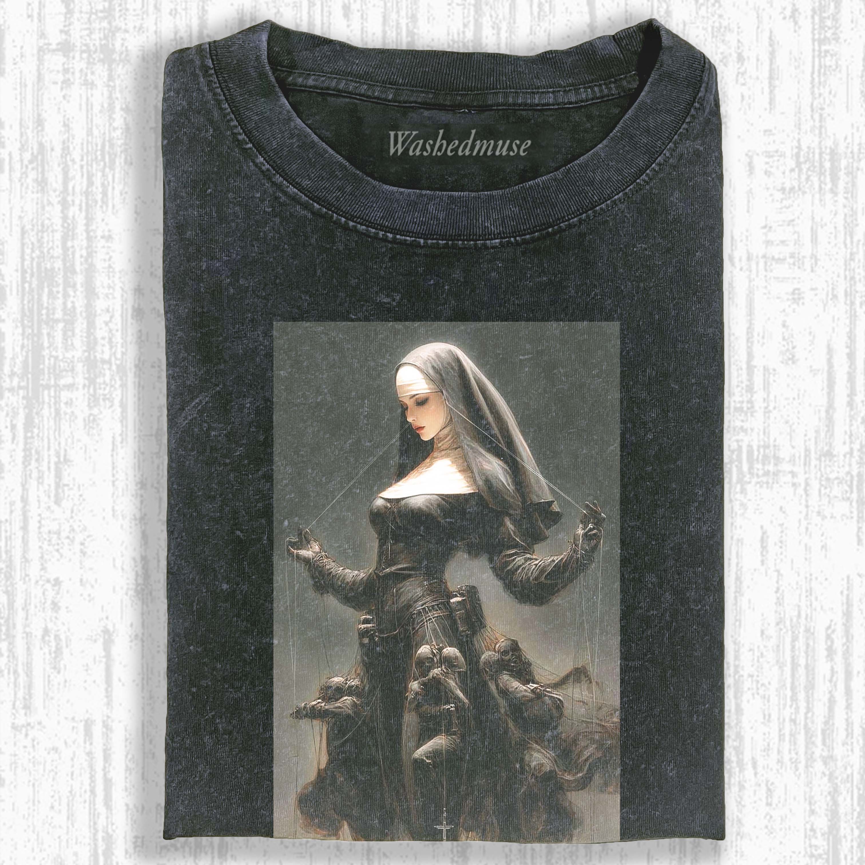 NUNS T-SHIRT 