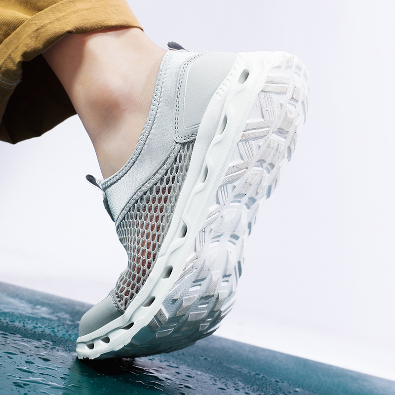 Men's Outdoor Breathable Casual Mesh Soft Soled Shoes