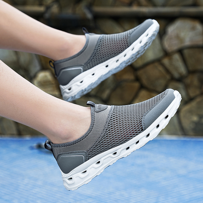 Men's Outdoor Breathable Casual Mesh Soft Soled Shoes