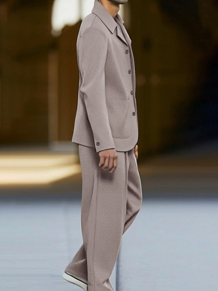 Ensemble de costume fin, élégant et décontracté moderne