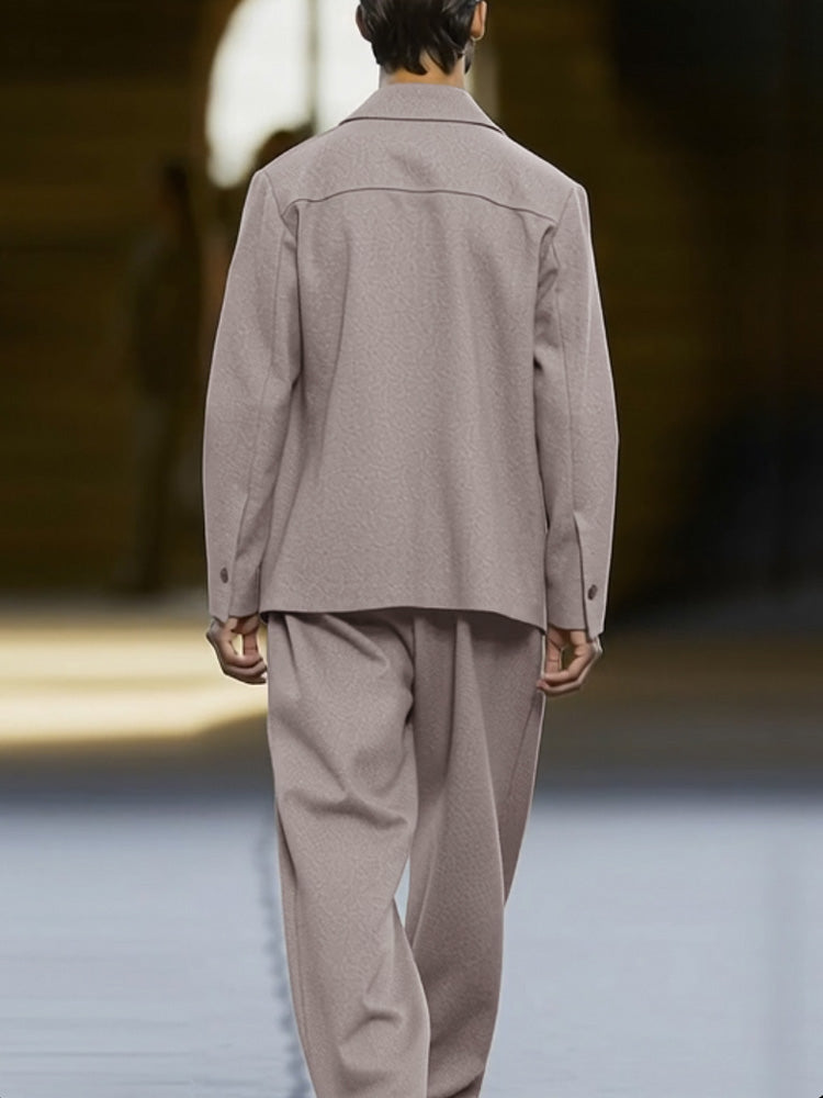 Ensemble de costume fin, élégant et décontracté moderne