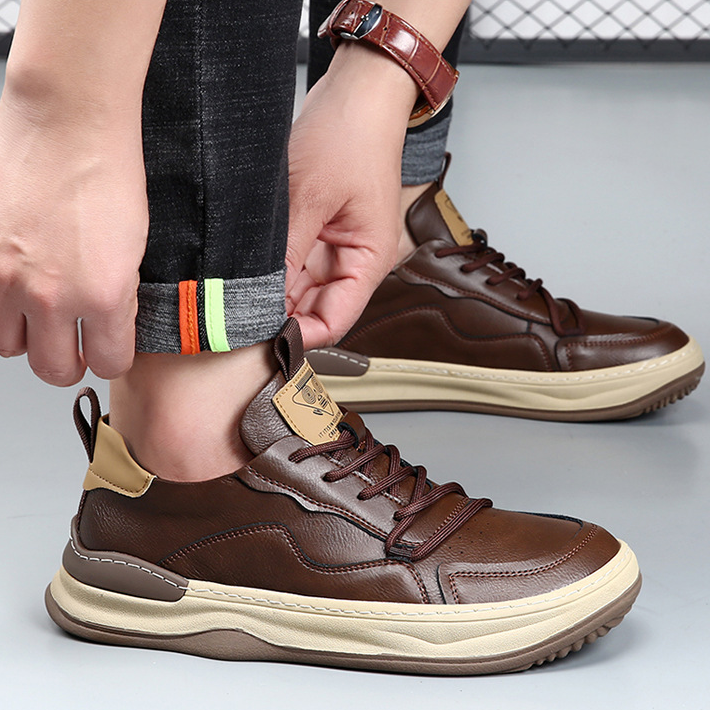 Brunetto Sneakers aus italienischem Leder