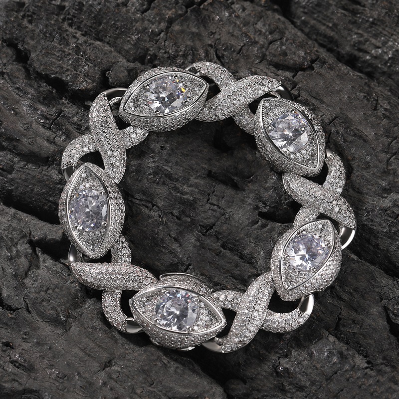 Versatile Exaggerated Silver Infinity Eyes Necklace Men's Fashion Street Necklace