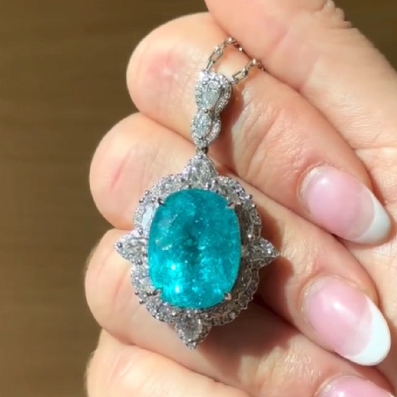 Sterling Silver Luxurious Paraiba Round With Oval Cut Necklace