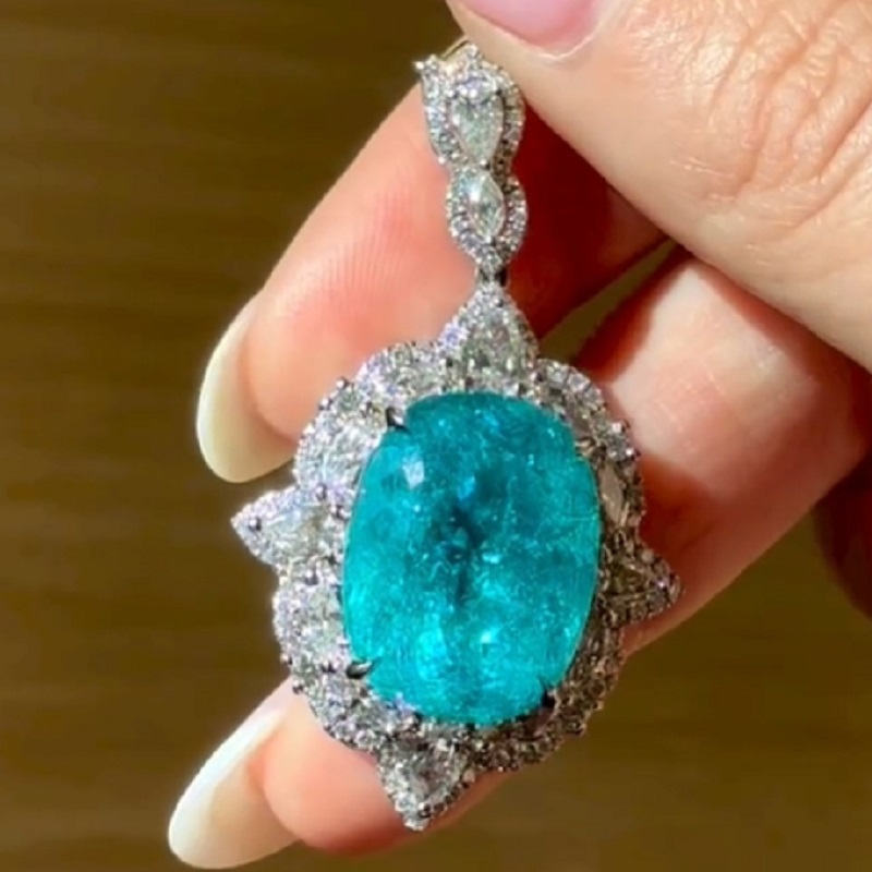 Sterling Silver Luxurious Paraiba Round With Oval Cut Necklace