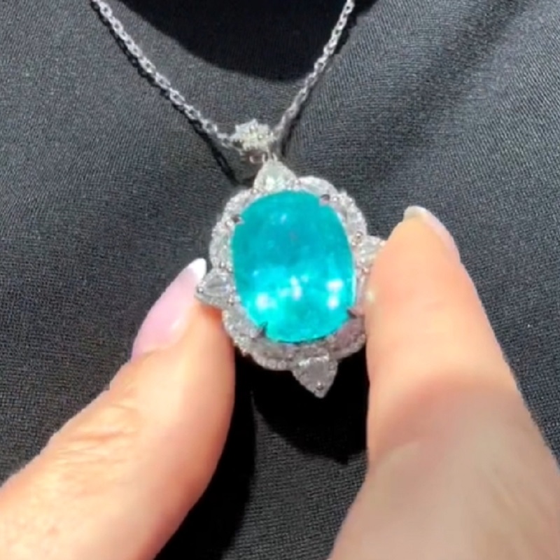 Sterling Silver Luxurious Paraiba Round With Oval Cut Necklace