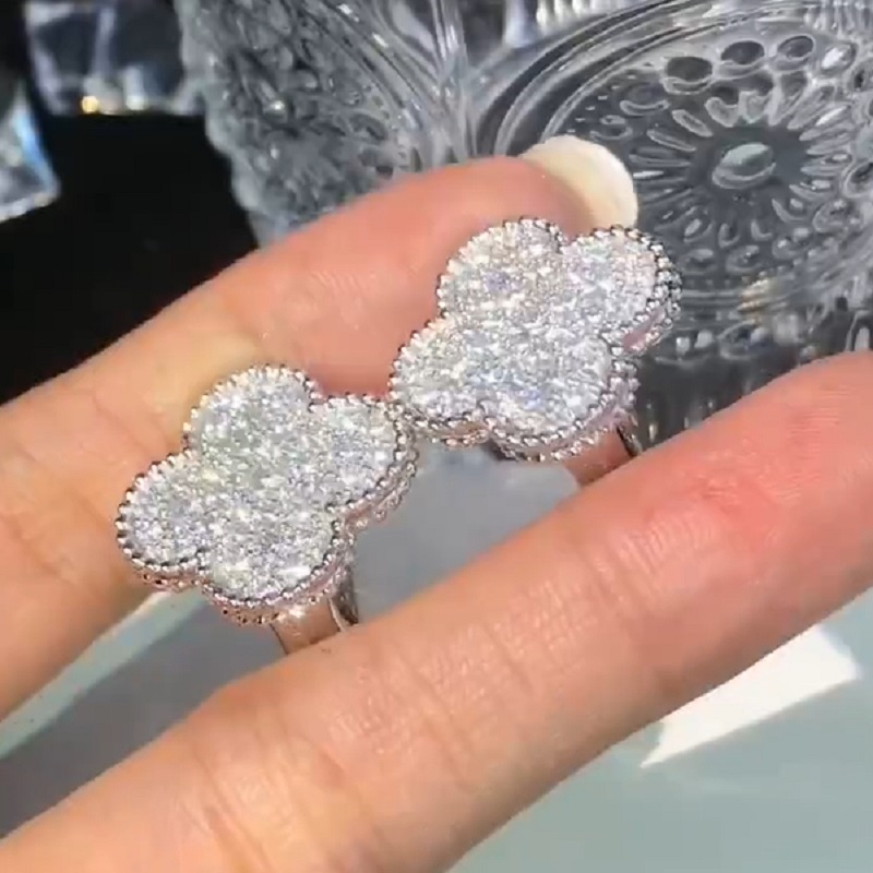 18k White Gold Frivole Diamond Earrings