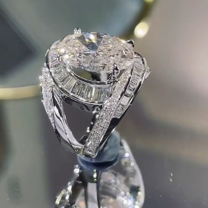 6.0 CT Luxurious Oval Cut Modern Engagement Ring In Sterling Silver
