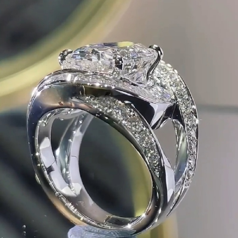 6.0 CT Luxurious Oval Cut Modern Engagement Ring In Sterling Silver