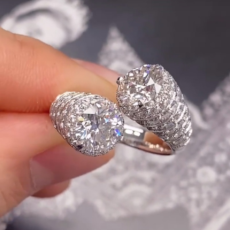 4.0CT White Gold Ring With Two Round Diamonds And Pave Diamonds