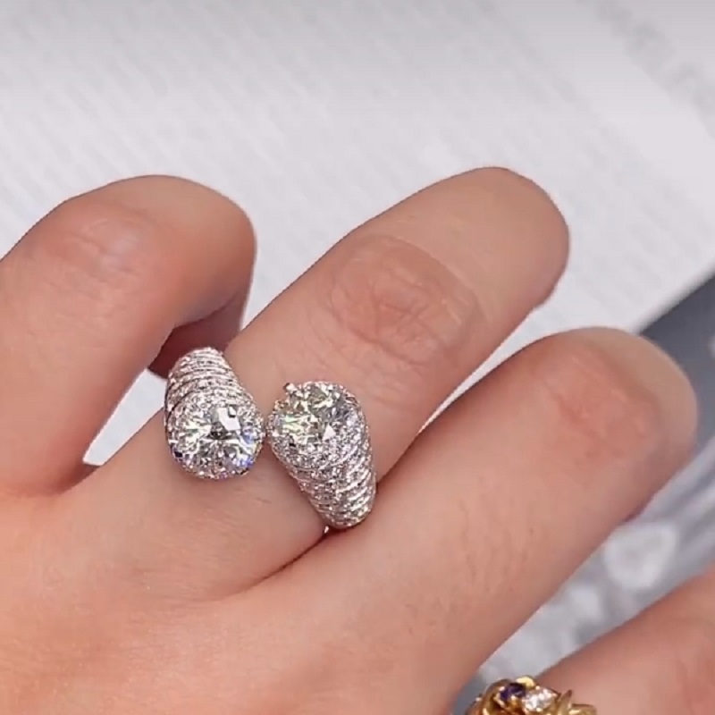 4.0CT White Gold Ring With Two Round Diamonds And Pave Diamonds