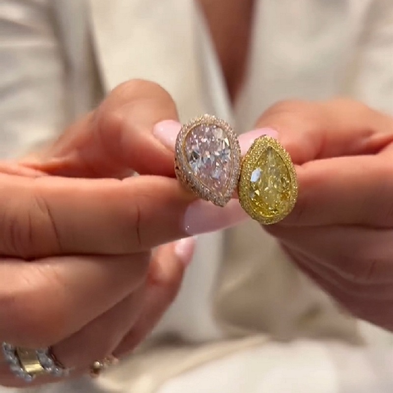 6.0CT Yellow And Pink Color Separation Double Pear Cut Diamonds Ring