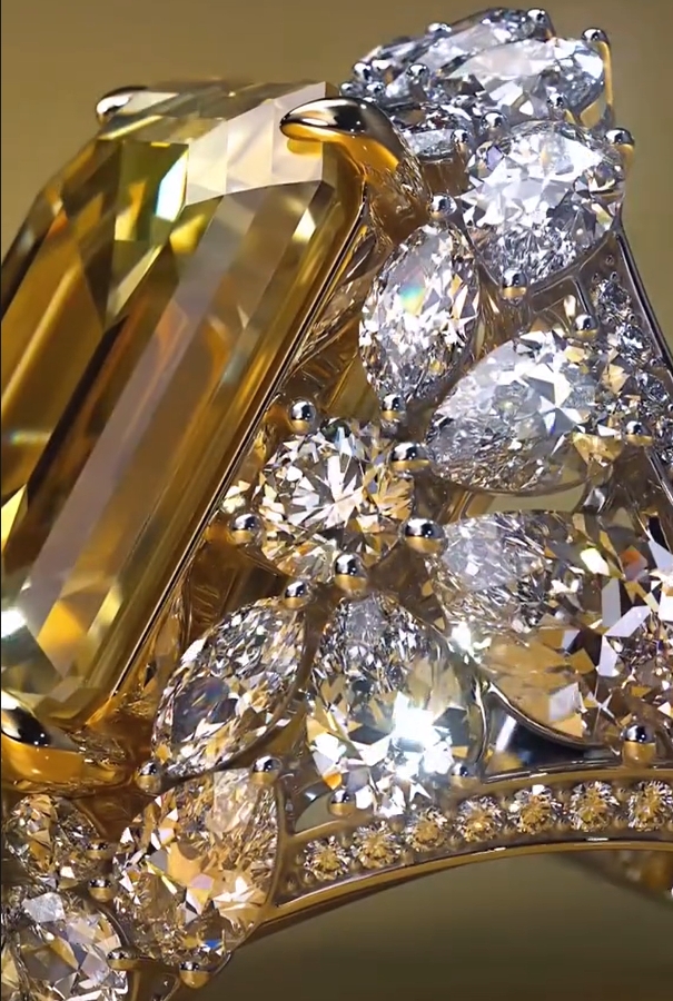 6 CT Crushed Ice Emerald Cut  Gemstone Wedding Engagement Ring