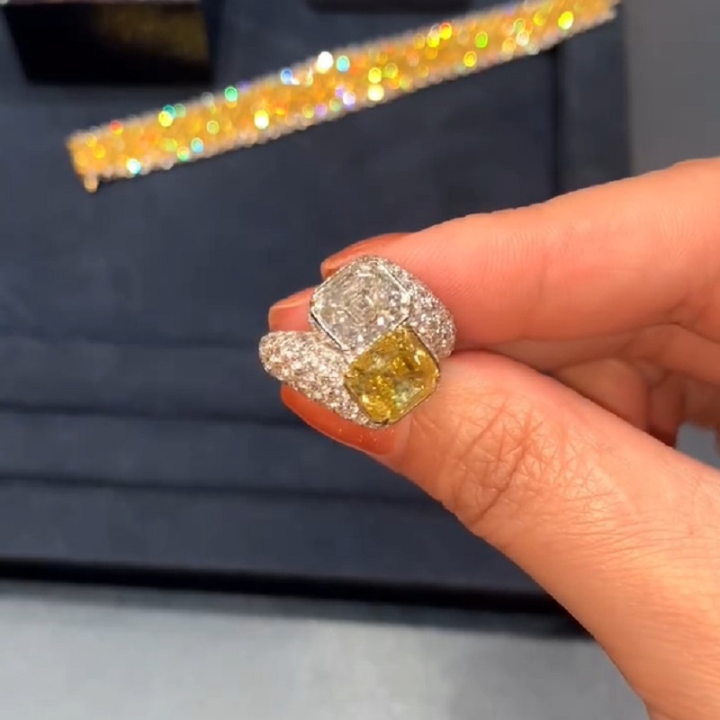6.0CT Yellow And White Color Separation Double Asscher Cut Diamonds Ring