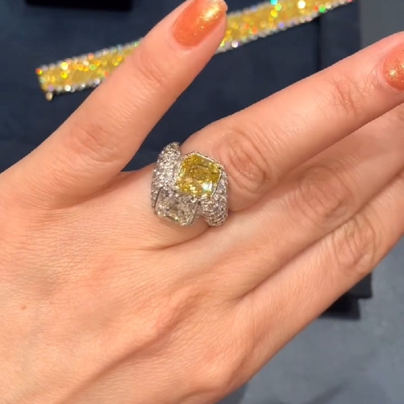 6.0CT Yellow And White Color Separation Double Asscher Cut Diamonds Ring
