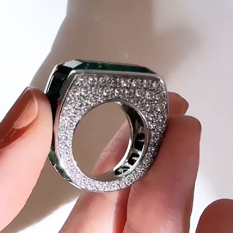 10.0CT Elegant Emerald Cut Diamond Engagement Ring