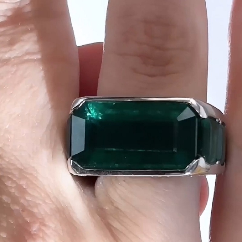 10.0CT Elegant Emerald Cut Diamond Engagement Ring