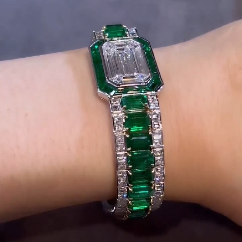 37 Carat Emerald Simulated Diamond/Green Emerald Band Bracelet 14k White Gold Over