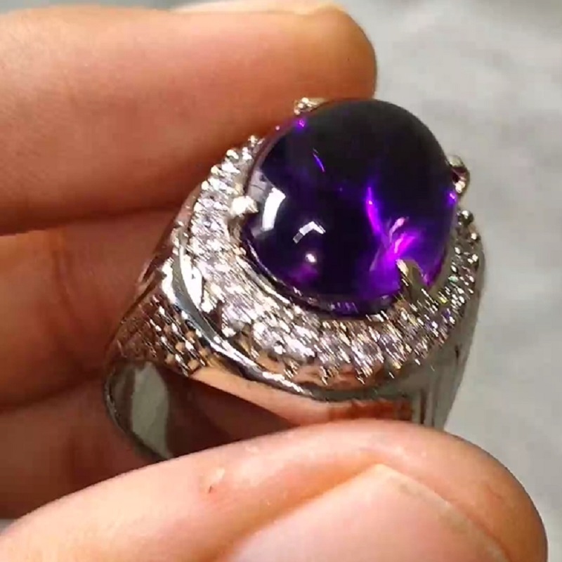 6.2 Carats Amazing Oval Cut Beauty Purple Cab Amethys Ring