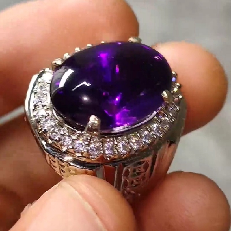 6.2 Carats Amazing Oval Cut Beauty Purple Cab Amethys Ring