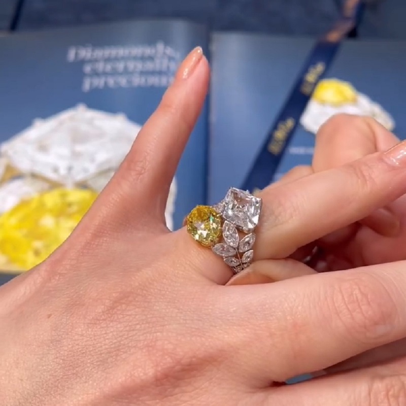 6.99 Carats Yellow And White Color Symmetry Double Stone Diamonds Ring