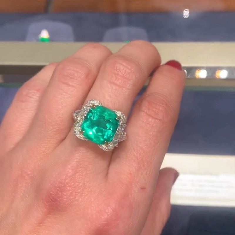 6.29 Carats Cushion Cut Russian Emerald Floral Ring