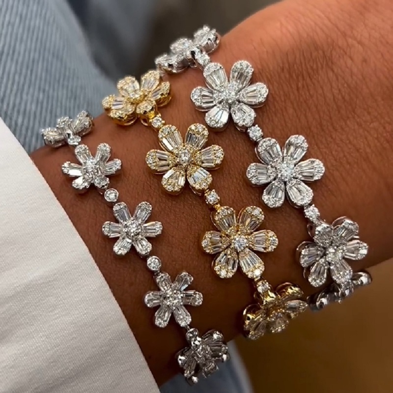 3.15 Carats Round Cut Gold Diamond Leah Flower Bangle