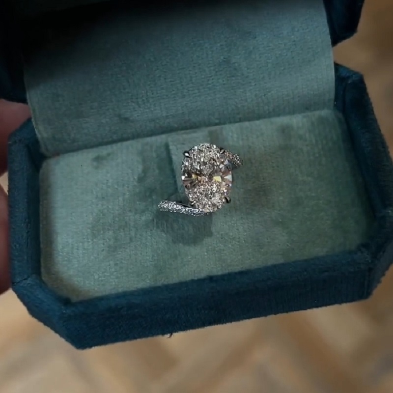 5.0 Carats Oval Cut Diamond Paired Micro Pave Wedding Engagement Ring