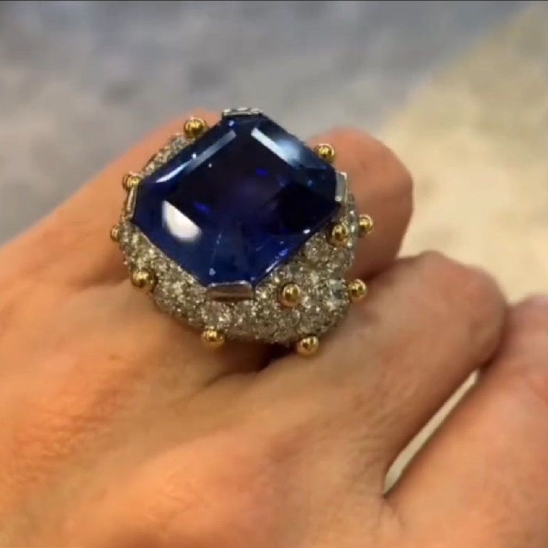 20.0 Carats Emerald Cut Sapphire And Diamond Ring