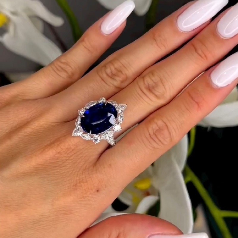 8.0 Carat Oval Cut Blue Sapphire Engagement Wedding Ring