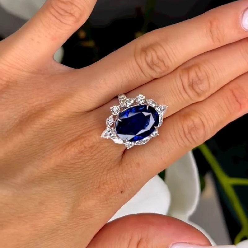 8.0 Carat Oval Cut Blue Sapphire Engagement Wedding Ring